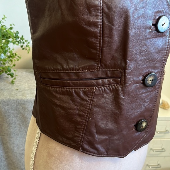 70s Vintage Leather Vest! Size S? pls see measurements - Picture 7 of 14